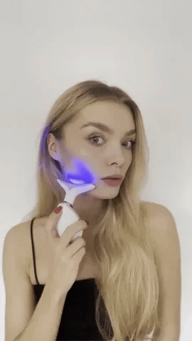 VitaGlint™ Neck & Face Lifter