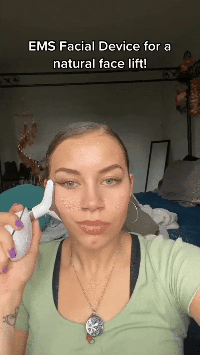 VitaGlint™ Neck & Face Lifter